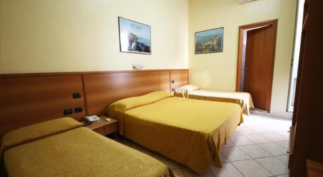 Четырёхместный номер Standard Hotel Casanova