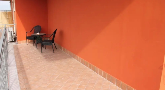 Трёхместный номер Standard с балконом и с видом на горы Hotel Il Giardino degli Aranci