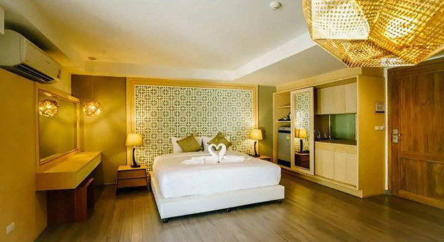 Moon Dragon Hotel