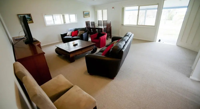 Ngaalgan, Buchen Sie Hotel Red Rock Clarence Valley