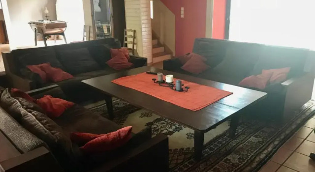 Gîte la Treille, Забронировать Отель Шоле Замок Пюи-дю-Фу, рядом с Выставочный парк Meilleraie