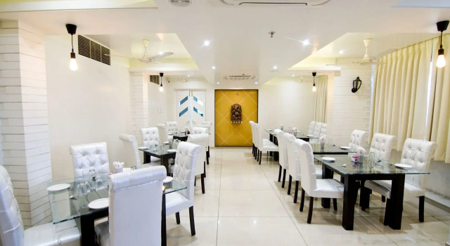 Hotel Amrta