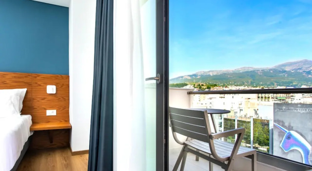 Двухместный номер Superior с балконом и с видом на город DAYS City Suites