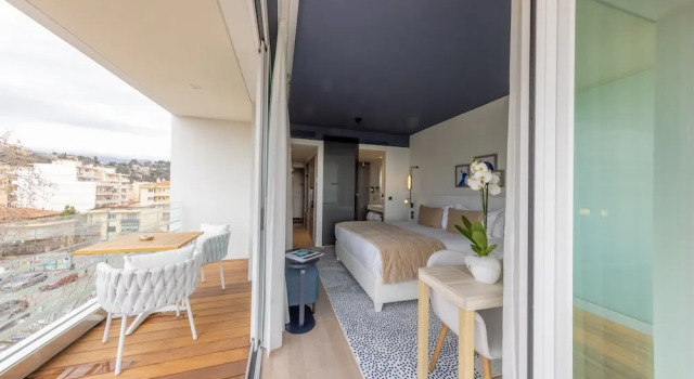 Люкс Hotel Indigo Cagnes-sur-Mer by IHG