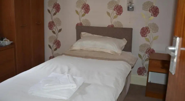 The Sefton Hotel, Забронировать Отель Бринлингтон Восточный райдинг Йоркшира, рядом с Железнодорожный вокзал Бридлингтона