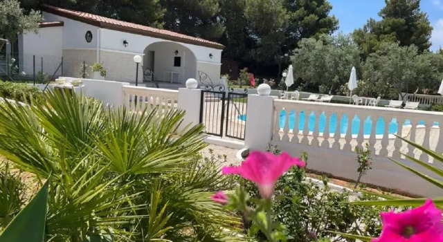Коттедж c 1 комнатой Villa Nunziatella Badia