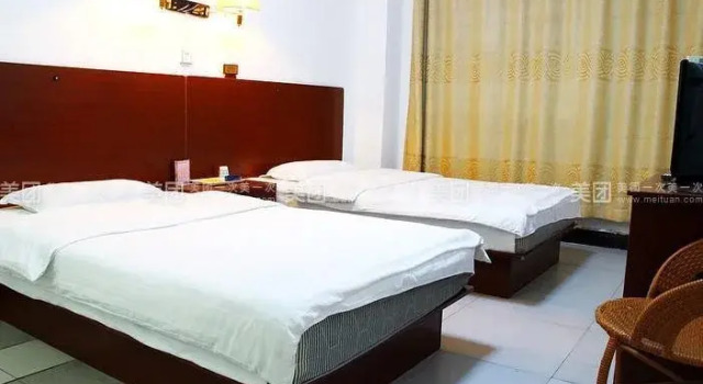 Luan Huoshan Shunyi Hotel, Prenota Hotel Huoshan Anhui