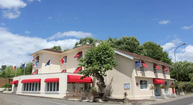 Hotel du Lac d'Arjuzanx, Book Hotel Hoteller i Landes med parkering, Parkering