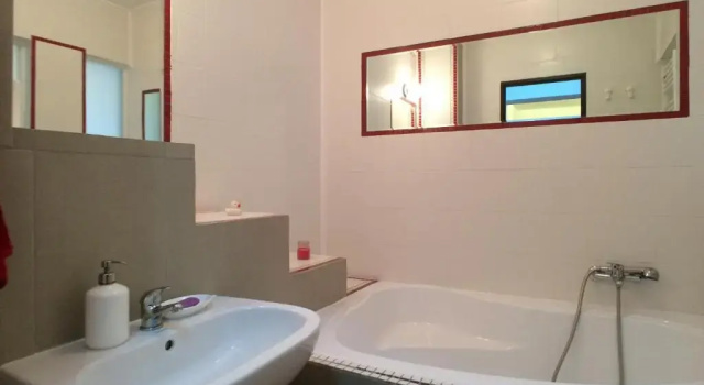 Апартаменты Deluxe Silvia's Apartment