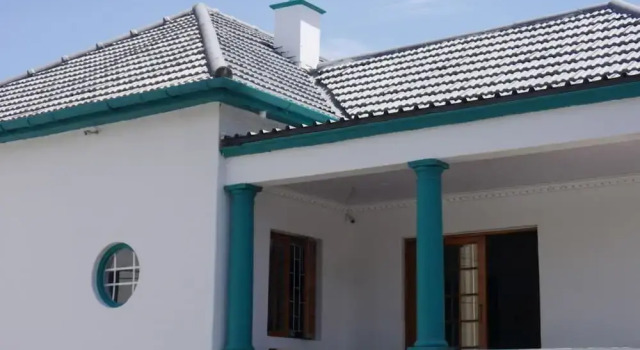 Fama Lodge Rm8