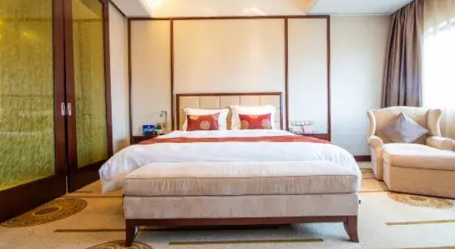 Люкс Deluxe Chang'an Baiyun Hotel