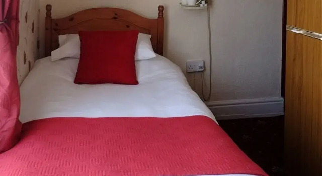 Thorncliffe Hotel, Забронировать Отель Отели Блэкпул 3 звезды, рядом с Конференц-центр Winter Gardens, 3*