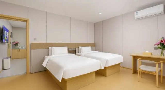 Люкс Comfort Mapie Ocean 5 Hotel (Dalian Jinshitan Discovery Kingdom)