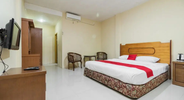 Номер Deluxe RedDoorz @ Jalan Lintas Sumatera Lahat