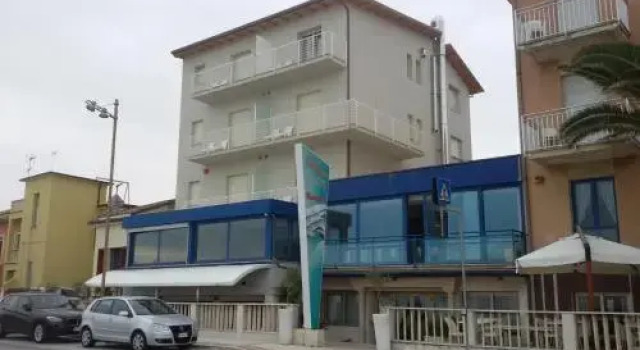 Gabbiano Hotel, Забронировать Отель Отели Побережья Марок 3 звезды, 3*