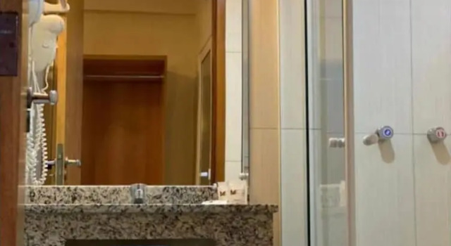 Трёхместный номер Deluxe с балконом Hotel Porto Real Aparecida
