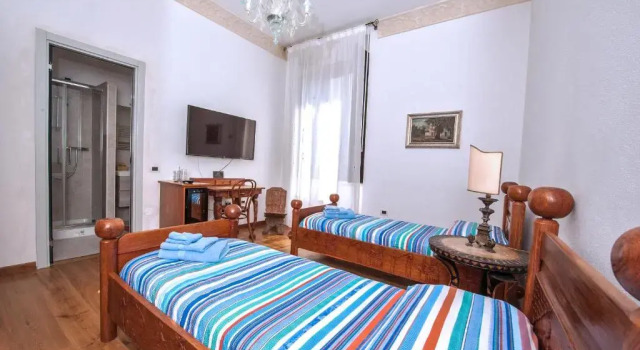 B&B BONE NOVELLE dimora storica palazzo zuzi, Book Bed and Breakfast Hotels in Abruzzo with Parking, Parking