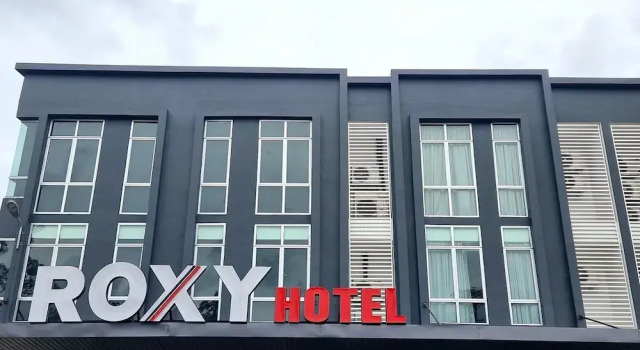 Roxy Hotel Malihah, Rezerwuj Hotel Hotele w Sarawak z parkingiem, Parking