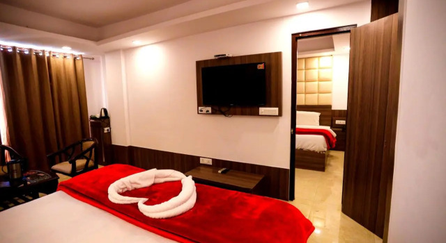 Amara Hill Queen Mussoorie, Rezervovat Hotel Hotely v Mussoorie se snídaní, Snídaně