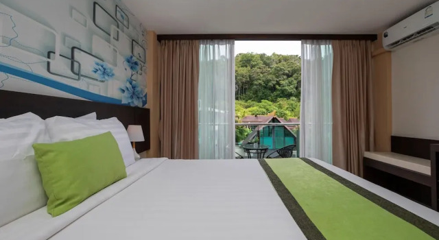 Двухместный номер Deluxe с балконом и с видом на горы iCheck inn Sky Beach Ao Nang Krabi