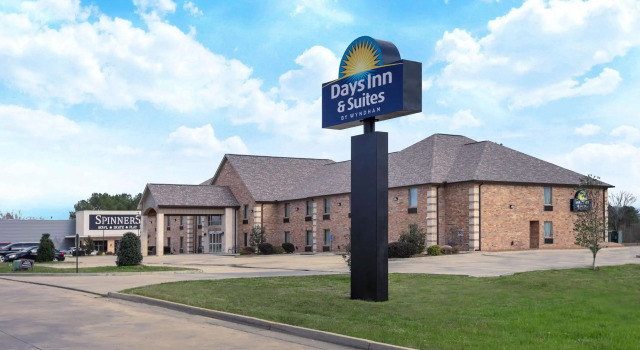 Days Inn & Suites by Wyndham Florence/Jackson Area, Varaa Hotelli Florence Mississippi
