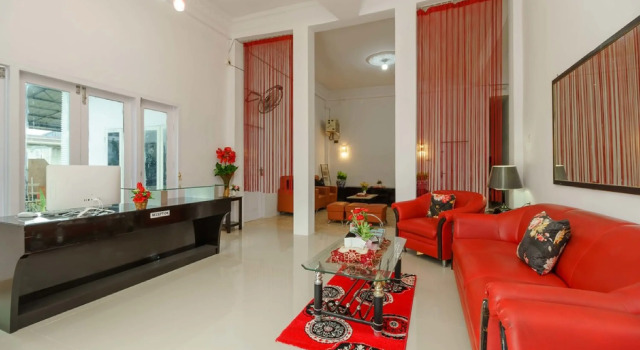 RedDoorz Syariah near Museum Tsunami Aceh 2, Rezerwuj Hotel Geutieue Sumatra