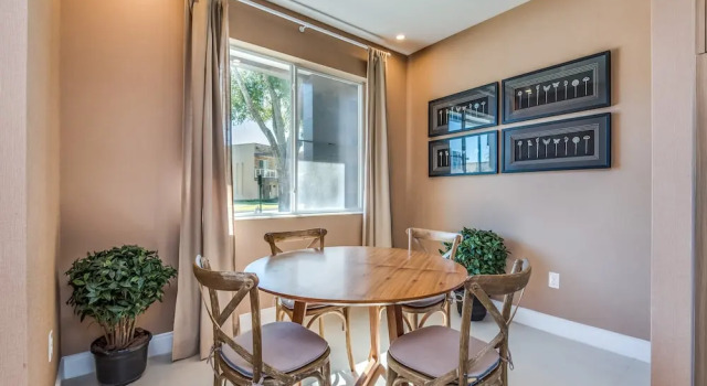 Коттедж Magic Village Resort 4 Bdrm Townhome