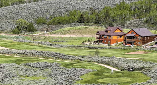 Апартаменты с 2 комнатами с балконом Ski, Soak & Explore! Granby Getaway w/ Mtn Views