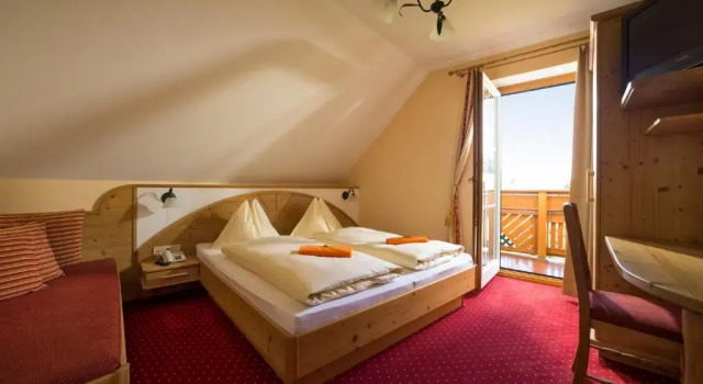Номер Deluxe Hotel Panoramahof Loipersdorf