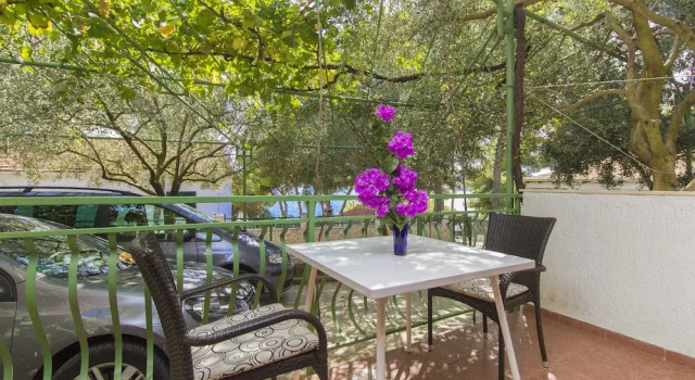 Апартаменты 7 Olives Vintage Apartments