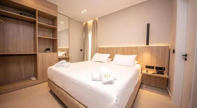 Двухместный номер Deluxe with side sea view Hotel Portanova