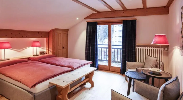 Hotel Privata, Book Hotel Hoteller i Bregaglia Valley med parkering, Parkering