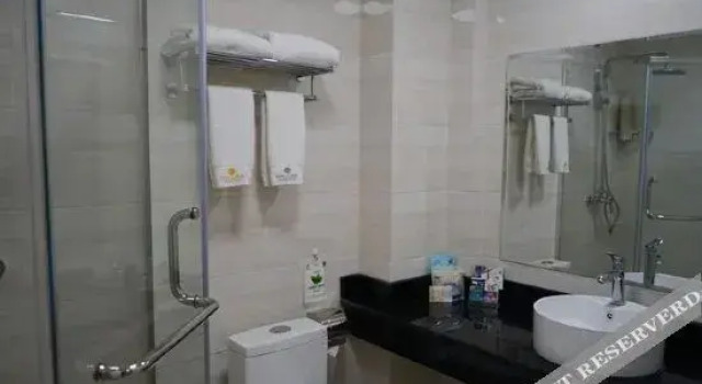 Homeinn Pebble Hotel (Baoji Guozhen Dongguan Century City), Prenota Hotel Baoji Shaanxi