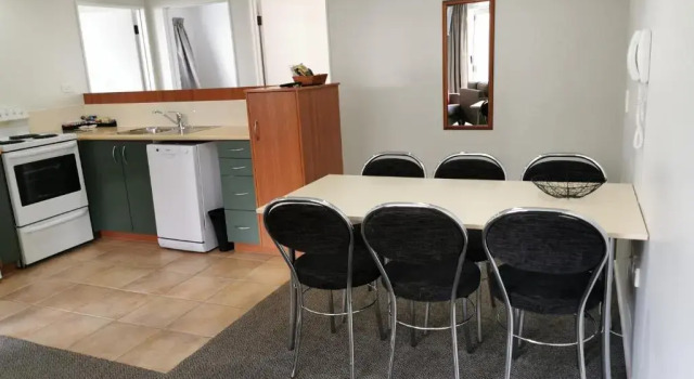 Апартаменты с 3 комнатами Bks Egmont Motor Lodge