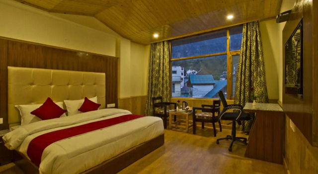 Номер Premium с балконом Sarthak Regency,Rangri, Manali,HP,Just 1 kms from Volvo parking