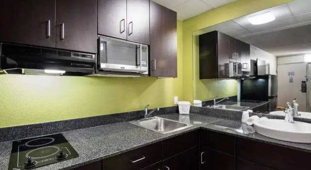 Четырёхместный номер Standard Motel 6-Columbus, GA - Downtown