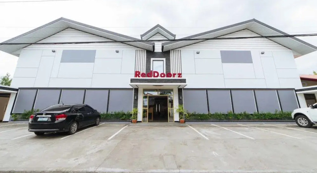 RedDoorz @ Colorado Street Angeles City, Prenota Hotel Angeles 