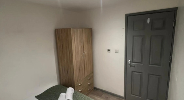 Lovely 3 Bedroom, Heart of London, 1 minute to Euston