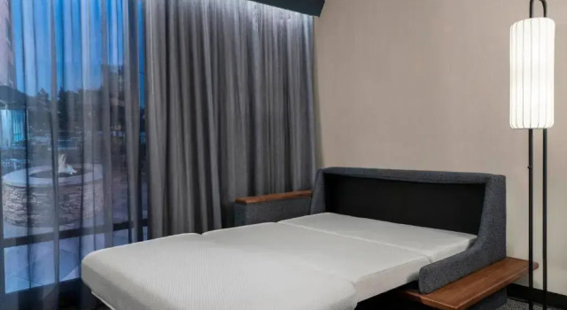 Люкс Courtyard by Marriott Kitchener