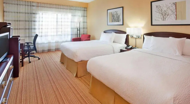 Четырёхместный номер Standard Courtyard Chicago Southeast/Hammond, Indiana