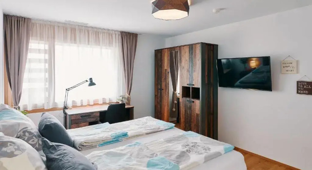 Luxus Neubau 5 min zu Talstation & Caumasee, Book Hotel Flims 