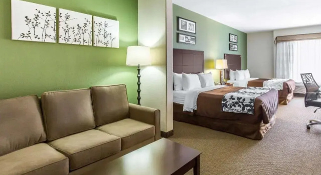 Четырёхместный номер Standard Sleep Inn & Suites Bush Intercontinental - IAH East