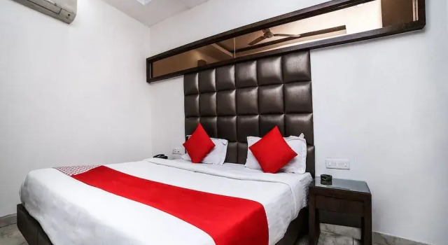 OYO 11150 Hotel Bella Vista, Забронировать Отель Отели Нью-Дели с завтраком, Завтраки