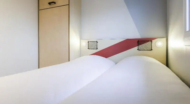 Трёхместный номер Standard ibis Budget Villemomble