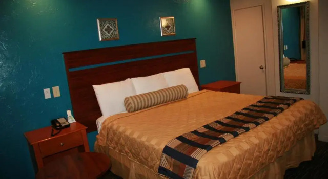 Номер Standard Civic Center Lodge / Lake Merritt BART