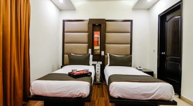 Collection O 39440 Alreef  Residency, Забронировать Отель Отели штата Тамилнада с завтраком, Завтраки