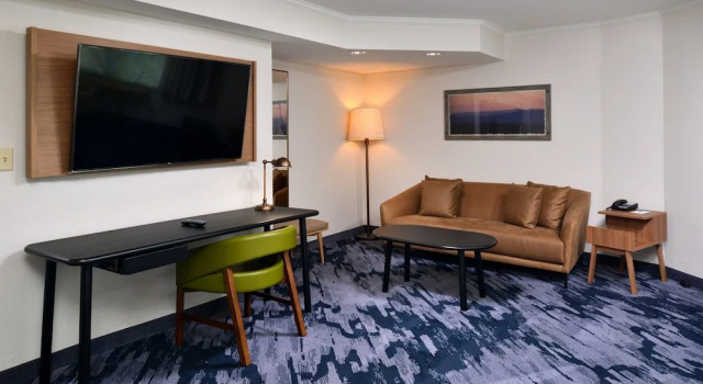 Двухместный люкс Fairfield Inn & Suites by Marriott Goshen Middletown