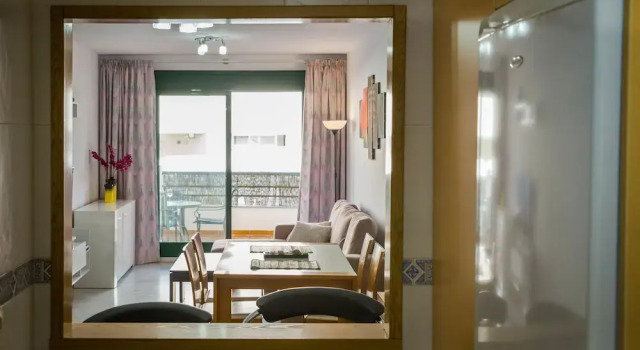 Holidays2Benalmadena Brisas Tquebrada, Забронировать Отель Отели Бенальмадена 3 звезды, рядом с Пляж Бенальнатура, 3*
