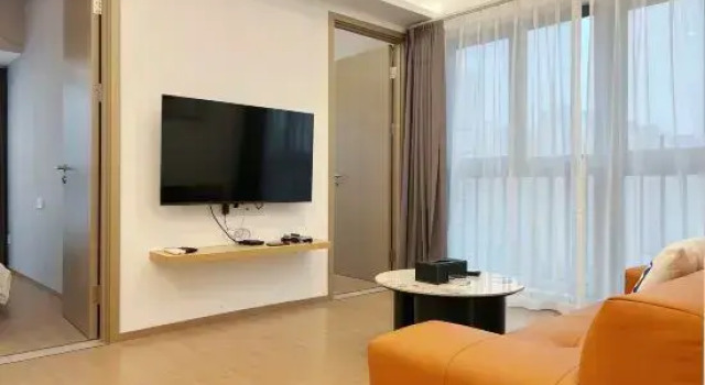 Люкс Deluxe Yimuyiqi Wanxianghui Branch