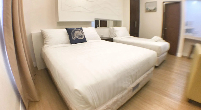 The Reef Hotel and Residences, Book Hotel 3-stjernede hoteller i Subic, 3*
